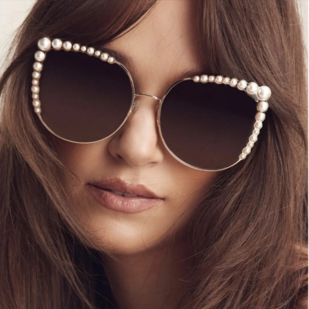 Carolina Herrera Pearl-Trimmed Round Sunglasses with Brown Gradient Lenses